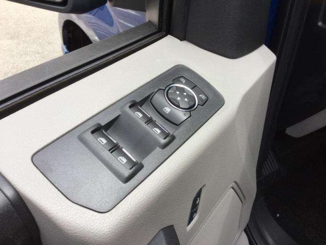 2017 Ford F-150 XL 4WD SuperCrew 5.5&#39; Box